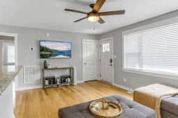 N8 - 1712 17th Ave N