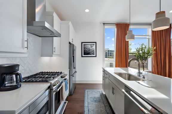 C5 - 514 27th Ave