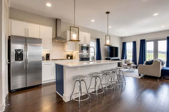 A15 - 1005 11th Ave - Image 4